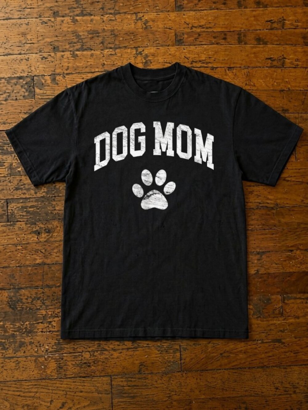 Dog Mom - Vintage Distressed Design - Funny Dog Paw Classic T-Shirt